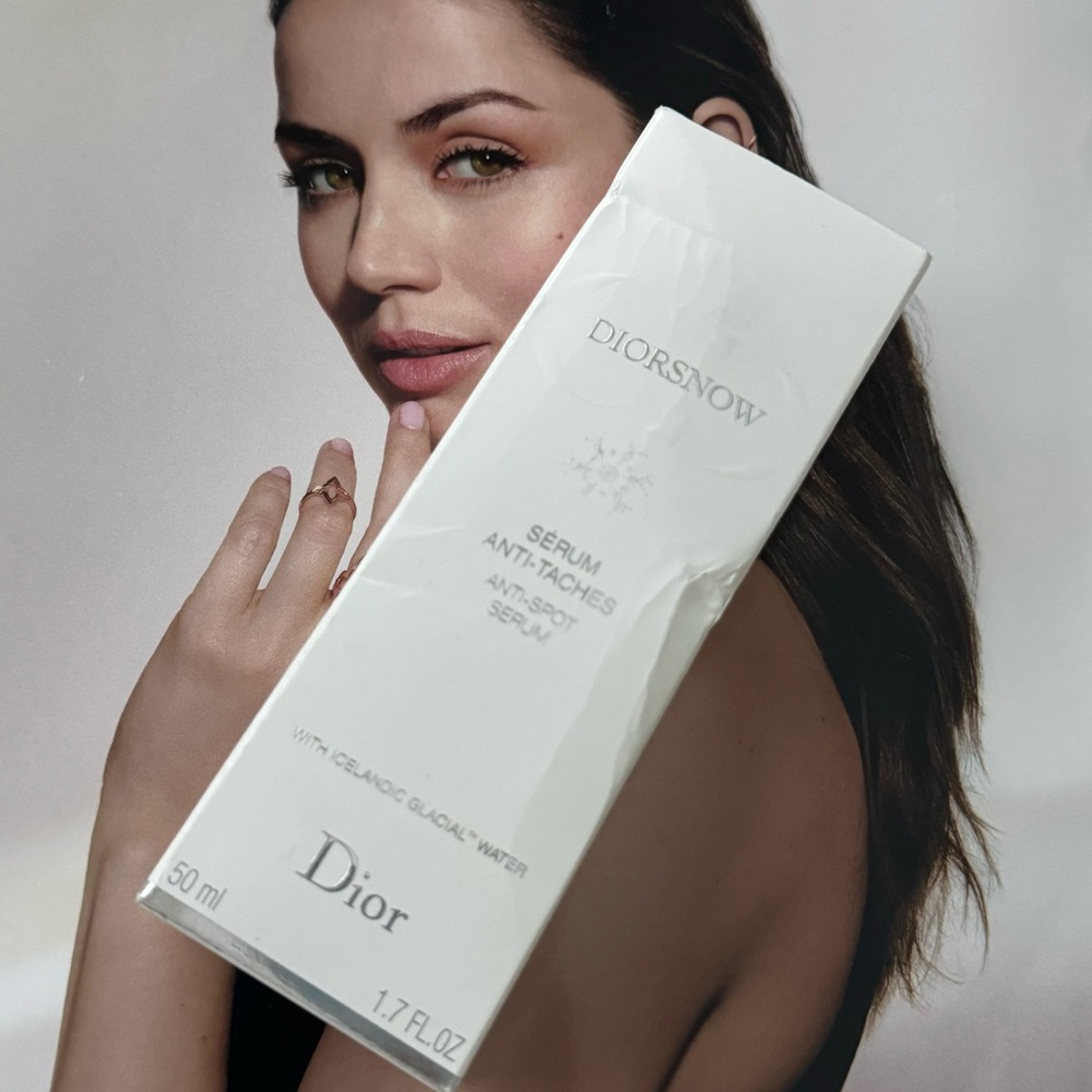 🩵Dior Diorsnow Anti-Spot Serum